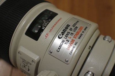 Canon 200mm F 2.0 L IS 1.jpg