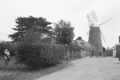 Oatlands 08. rebuilt windmill..jpg